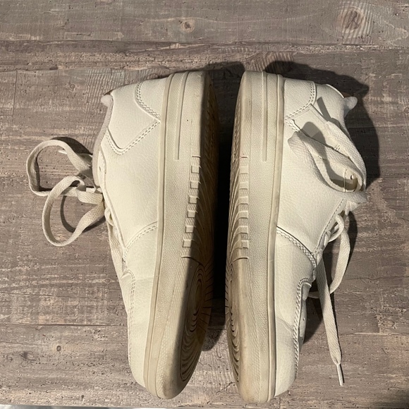 Girls Shoe Boot Bundle Size 12-1 Sneakers Tennis Shoe Faux Fur Boots School Play - Picture 8 of 16